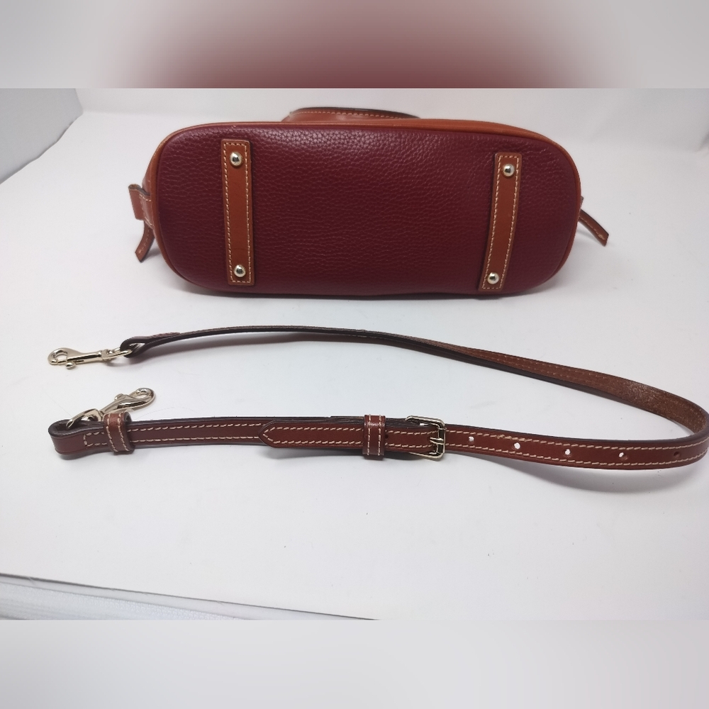 Dooney & Bourke Pebble Grain Zip Zip Satchel Bordeaux in great condition - Picture 16 of 16